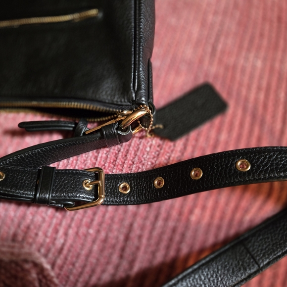 Coach Pebbled Crossbody - Picture 7 of 9